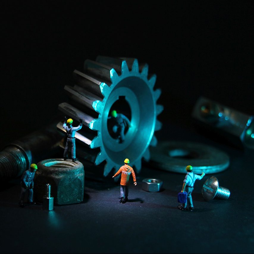 mechanical engineering, gear, miniature figures-2993233.jpg