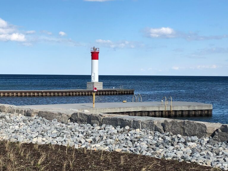 Oakville Lighthouse